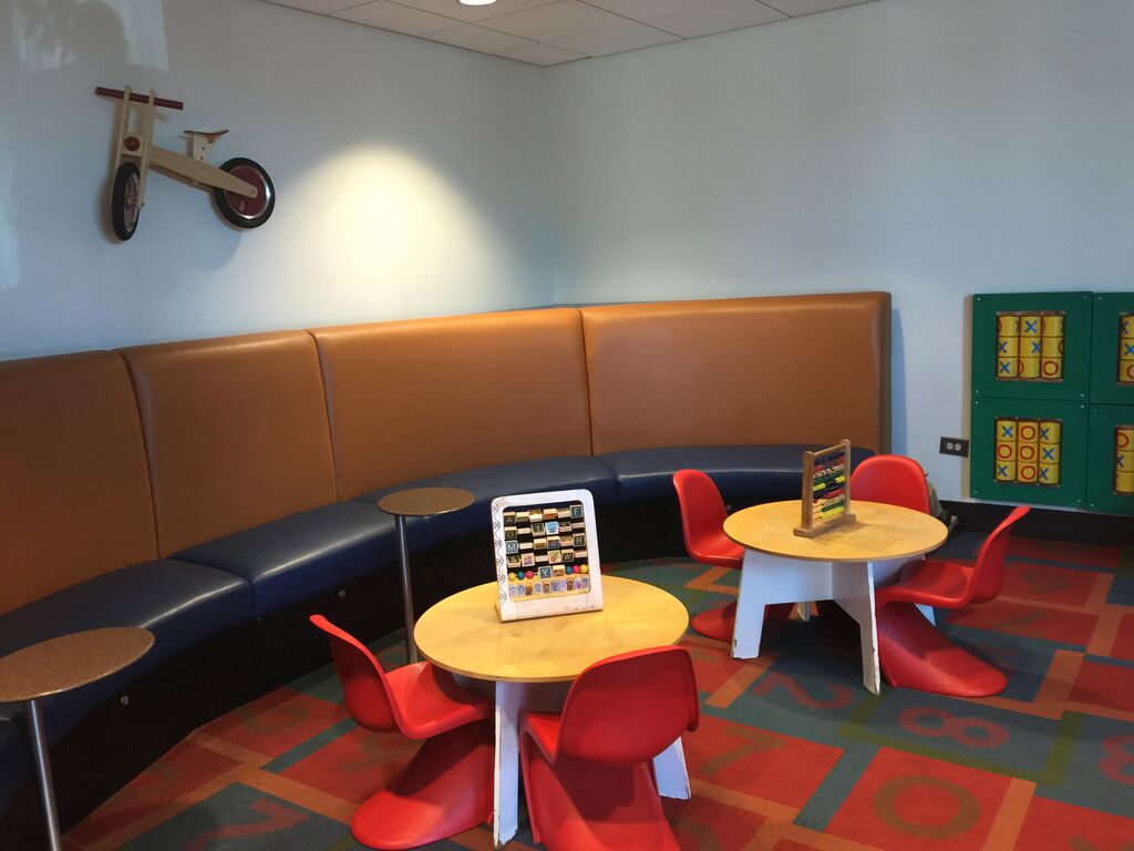 Love that scooter on the wall.